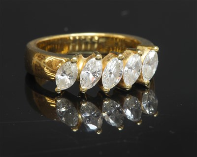 Lot 376 - A five stone diamond ring