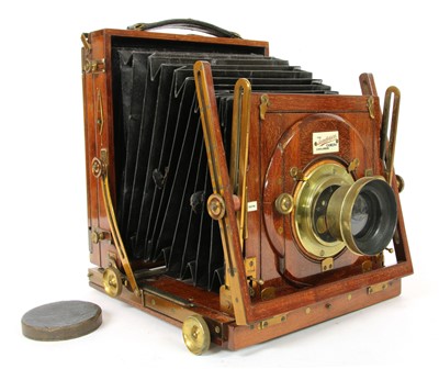 Lot 564 - A Sanderson plate camera