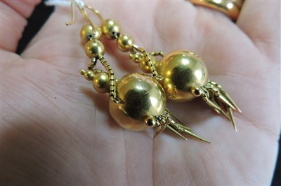 Lot 50 - A pair of Victorian gold drop earrings, c.1860
