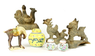 Lot 243 - A collection of Asian ceramics