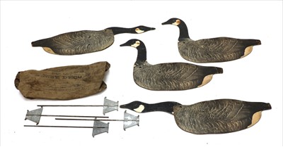Lot 107 - GOOSE STAKEOUT DECOYS
