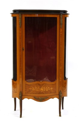 Lot 461 - A French style display vitrine