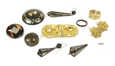 Lot 1035 - A pair of Portuguese silver gilt filigree flowerhead earrings