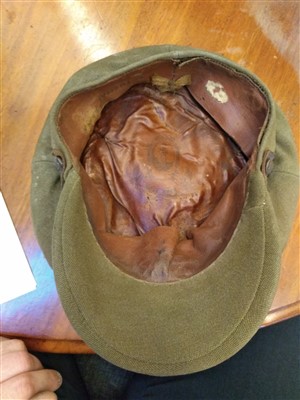 Lot 133 - A WWII British army officers named forage cap