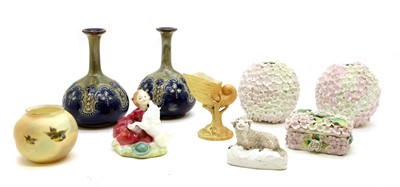 Lot 287 - A collection of ceramics