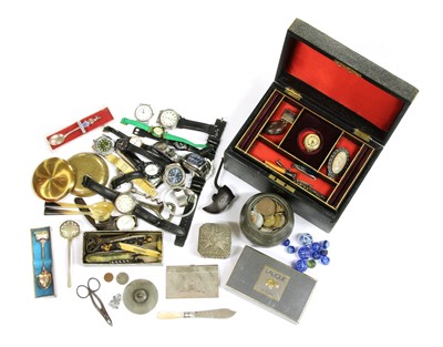 Lot 1075 - A quantity of assorted items
