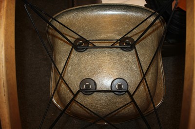 Lot 687 - An 'RAR' rocking chair
