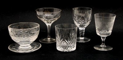 Lot 474 - A collection of cut crystal glass ware