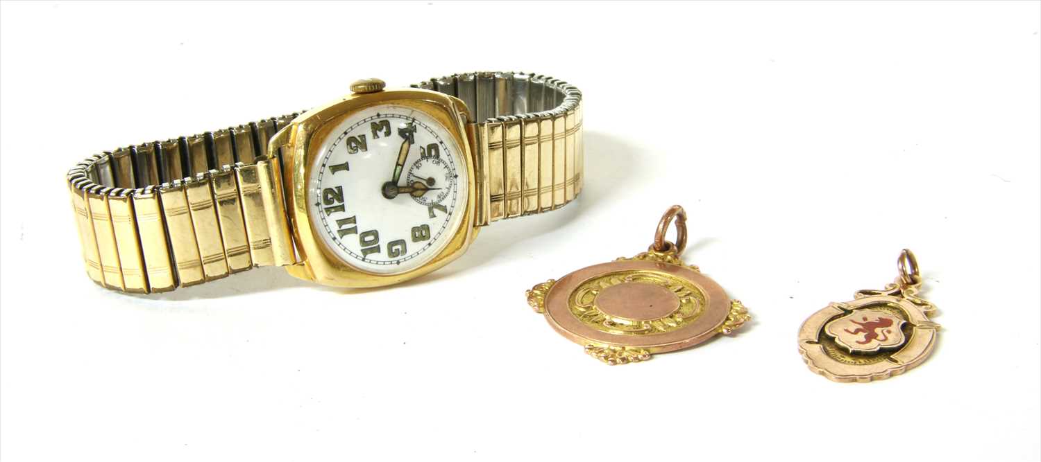 Lot 145 - A 9ct gold mechanical bracelet watch