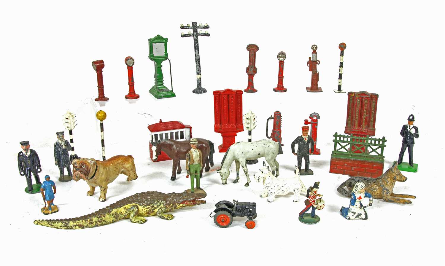 Lot 1159 - A large collection of painted lead figures