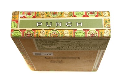 Lot 110 - J. Valle & Co, Manuel Lopez, 25 Punch-Punch, boxed