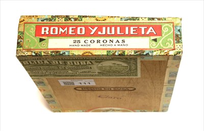 Lot 111 - Romeo Y Julieta, 25 Coronas, boxed