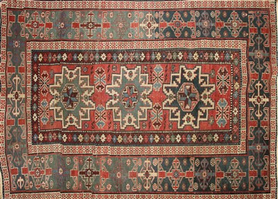 Lot 1627A - A hand knotted Persian rug