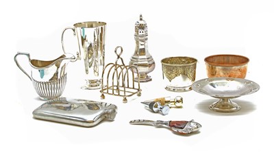 Lot 1398 - A collection of silver plated items