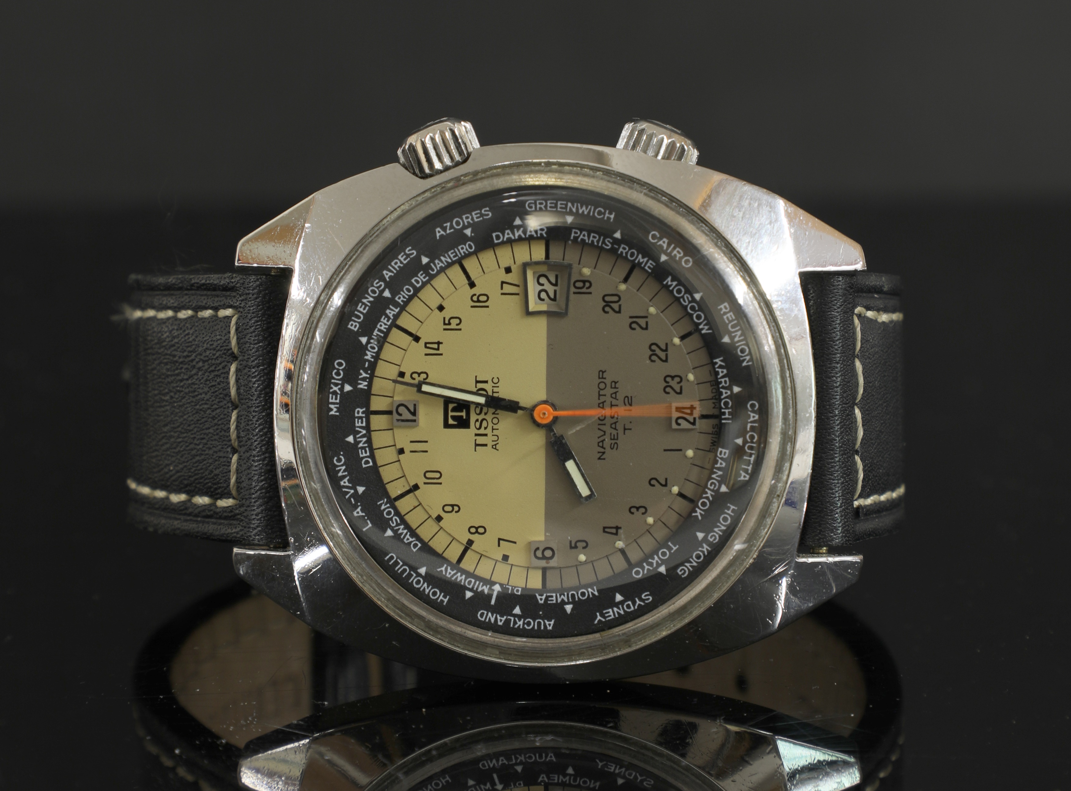 Lot 384 A gentlemen s stainless steel Tissot