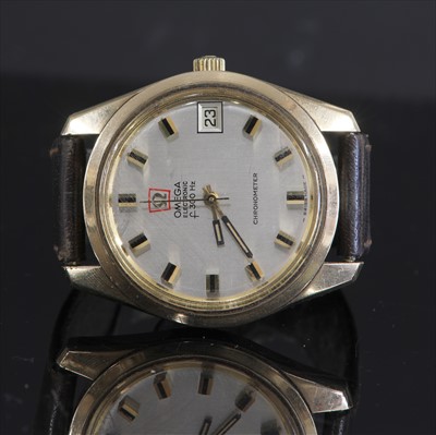 Lot 376 - A gentlemen's 9ct gold Omega 'Electronic L300 H2 Chronometer' strap watch, c.1970