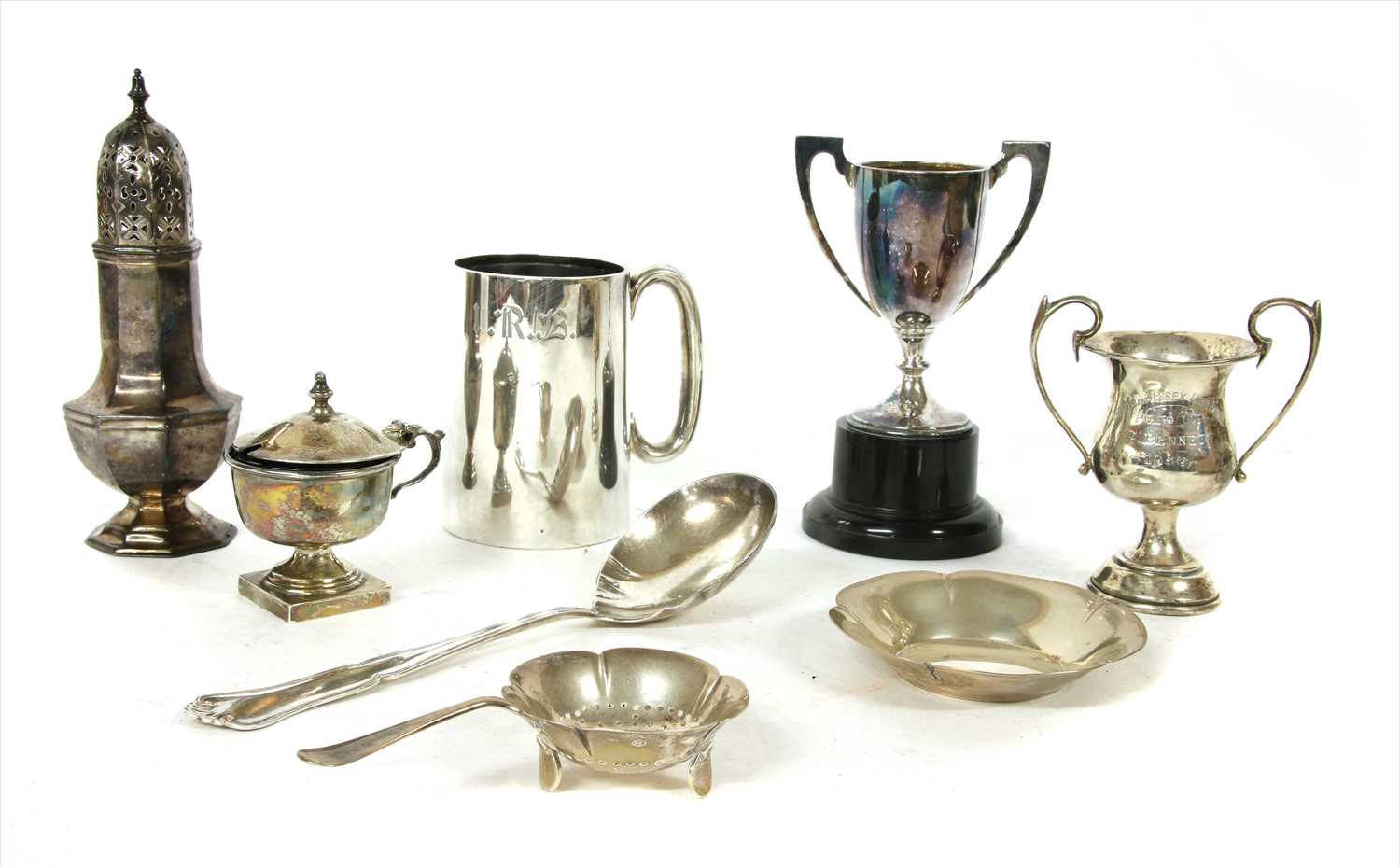 Lot 30 - Silver items