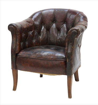 Lot 747 - An Edwardian leather upholstered tub armchair