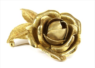 Lot 329 - An 18ct gold rose brooch, c.1960