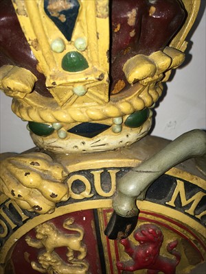 Lot 114 - A Victorian royal coat of arms of the United Kingdom