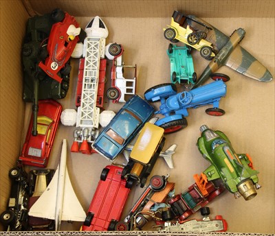 Lot 475 - A quantity of toys
