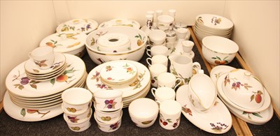 Lot 449 - A large collection of Royal Worcester Evesham pattern