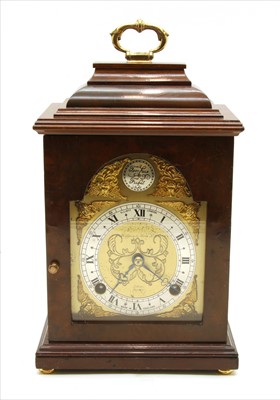 Lot 119 - A reproduction bracket clock