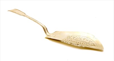 Lot 255 - A George IV silver fish slice