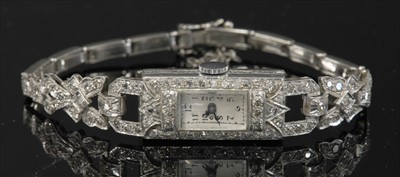 Lot 117 - A ladies' Art Deco diamond set cocktail watch, c.1925