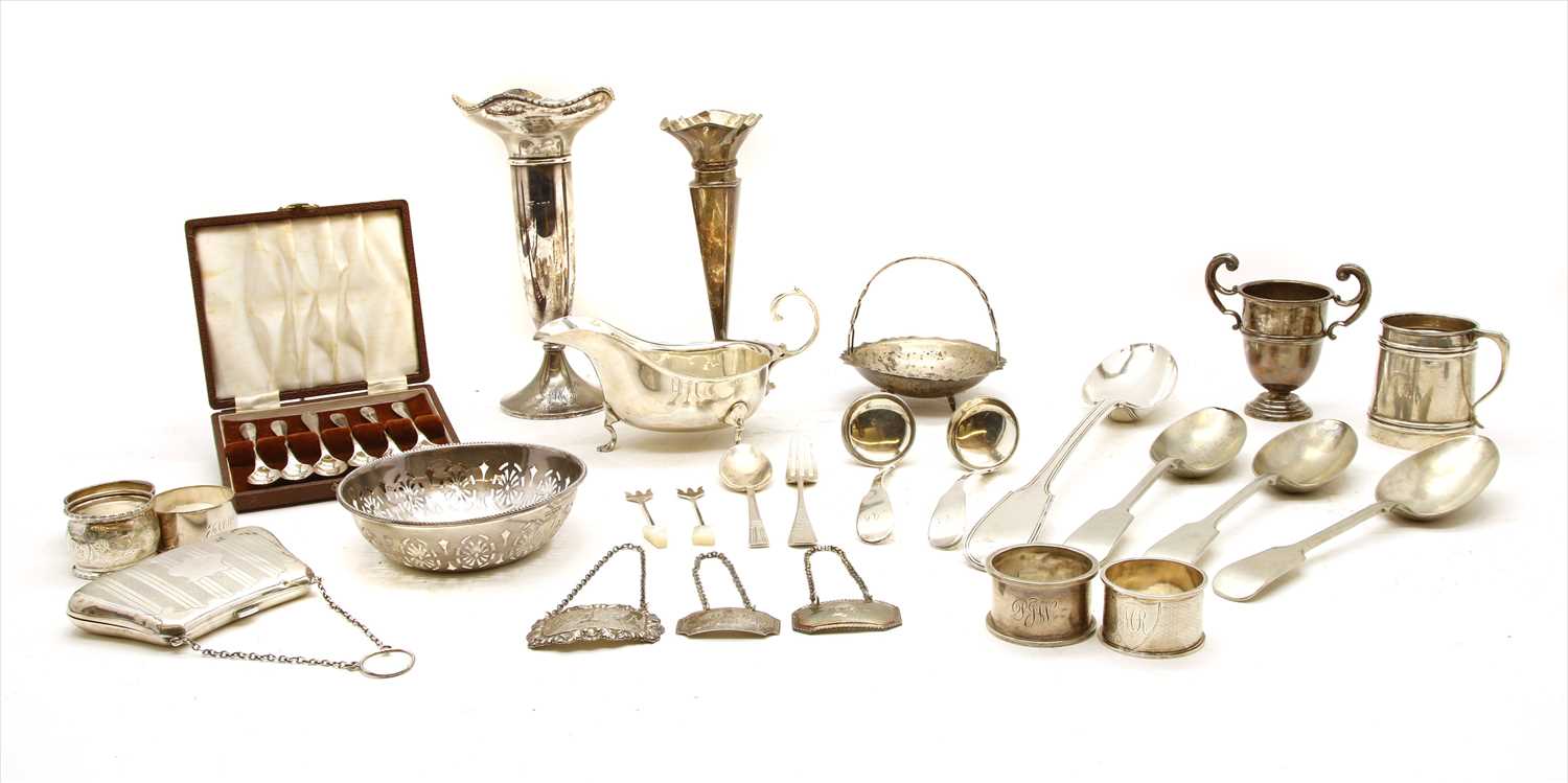 Silvetr Collection Lot 65 - A collection of silver,