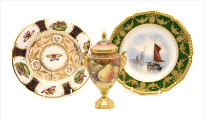 Lot 169 - A collection of decorative ceramics