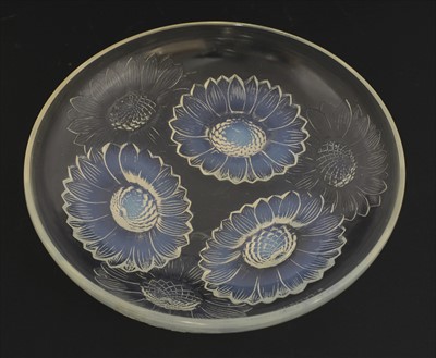 Lot 208 - A Lalique opalescent glass 'Tournesols' bowl