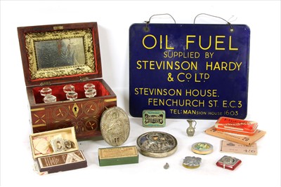 Lot 419 - A quantity of collectibles