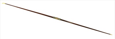 Lot 118 - A 6ft yew wood longbow