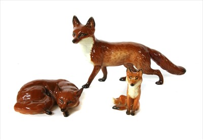 Lot 382 - A collection of Beswick foxes