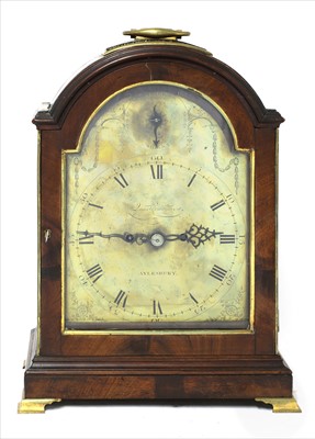 Lot 811 - A George III mahogany eight-day bracket clock