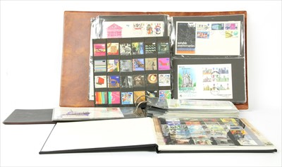 Lot 120 - A large quantity of stamps