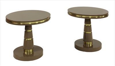 Lot 678 - A pair of contemporary side tables