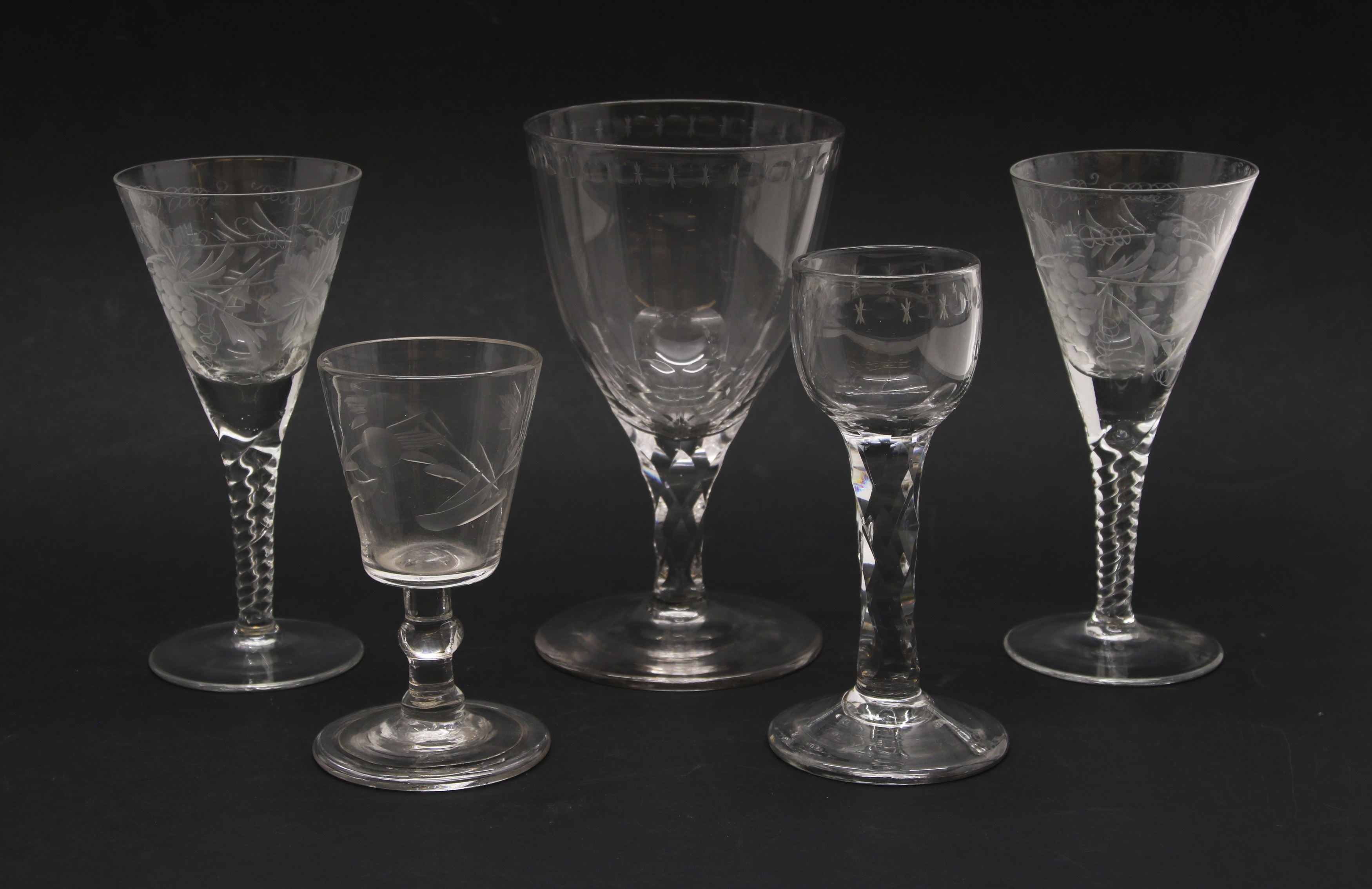 Lot 189 A pair of 18th century engraved drinking