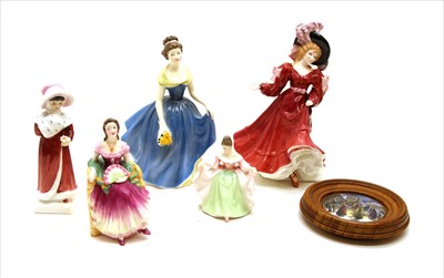 Lot 254 - Doulton figurines