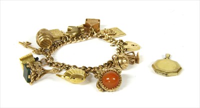 Lot 44 - A 9ct gold curb bracelet
