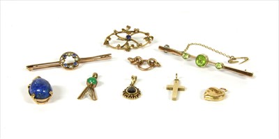 Lot 34 - A quantity of gold jewellery