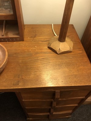 Lot 253 - A walnut dressing table