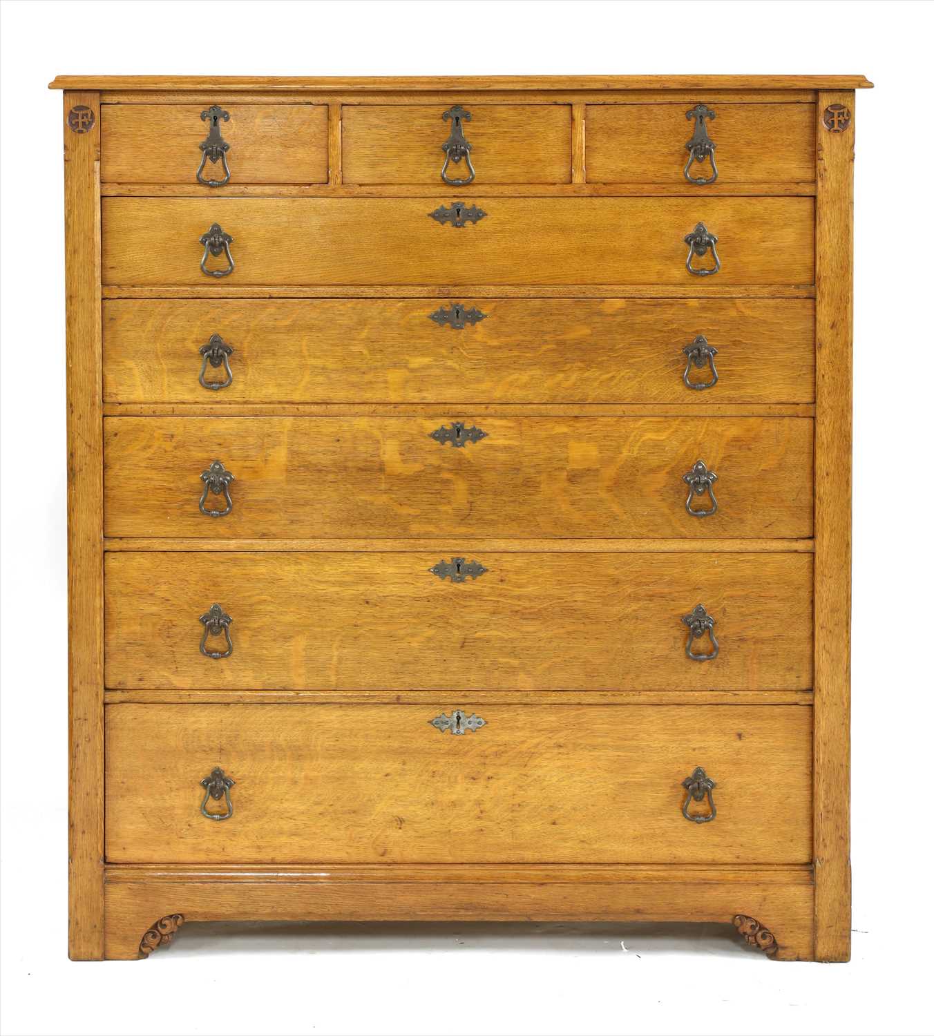 Lot 7 - A Gillows oak chest of drawers