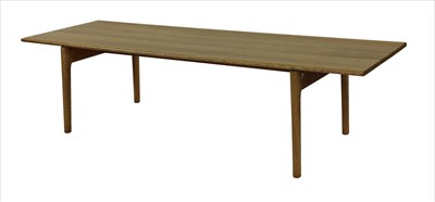 Lot 659 - A Danish 'Model AT-15' oak coffee table