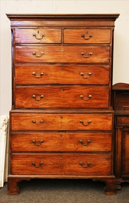 Lot 423 - A George III mahogany chest