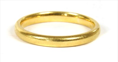 Lot 55 - A 22ct gold court section wedding ring