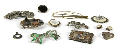 Lot 91 - A quantity of silver jewellery