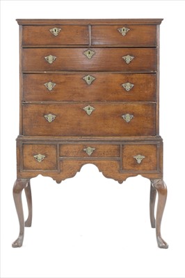 Lot 667 - An oak chest on stand