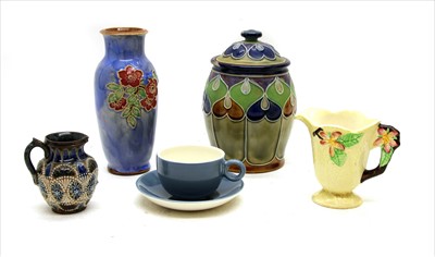 Lot 228 - A collection of decorative ceramics